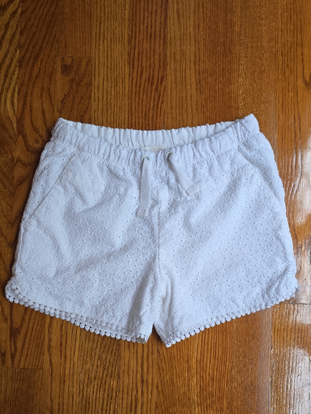 Cat & Jack White Eyelet Shorts with Pom Trim SIZE 10/12